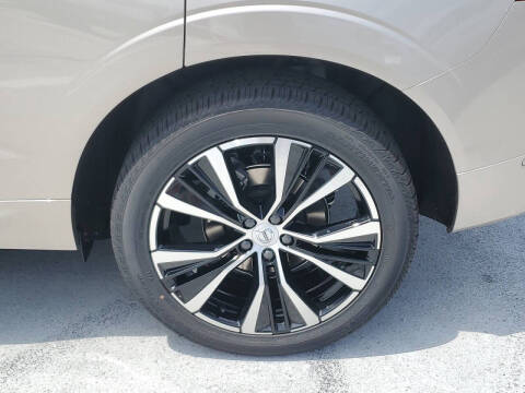 2025 Volvo XC60 B5 Plus Dark Theme