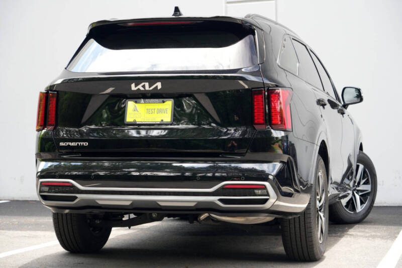 2023 Kia Sorento S