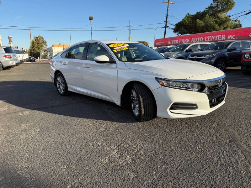 2018 Honda Accord LX photo 33