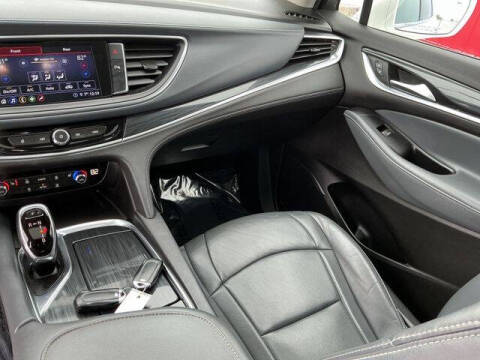 2020 Buick Enclave Essence