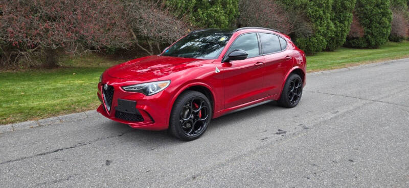 2023 Alfa Romeo Stelvio Quadrifoglio