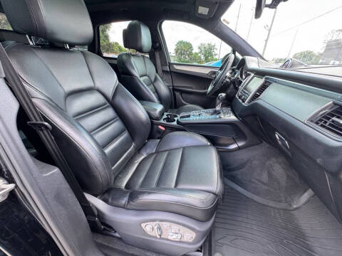 2016 Porsche Macan Turbo