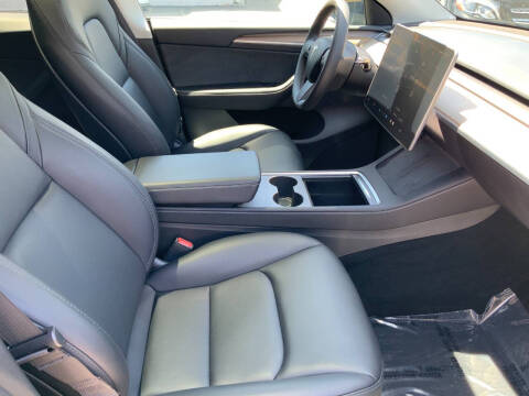 2024 Tesla Model Y Long Range