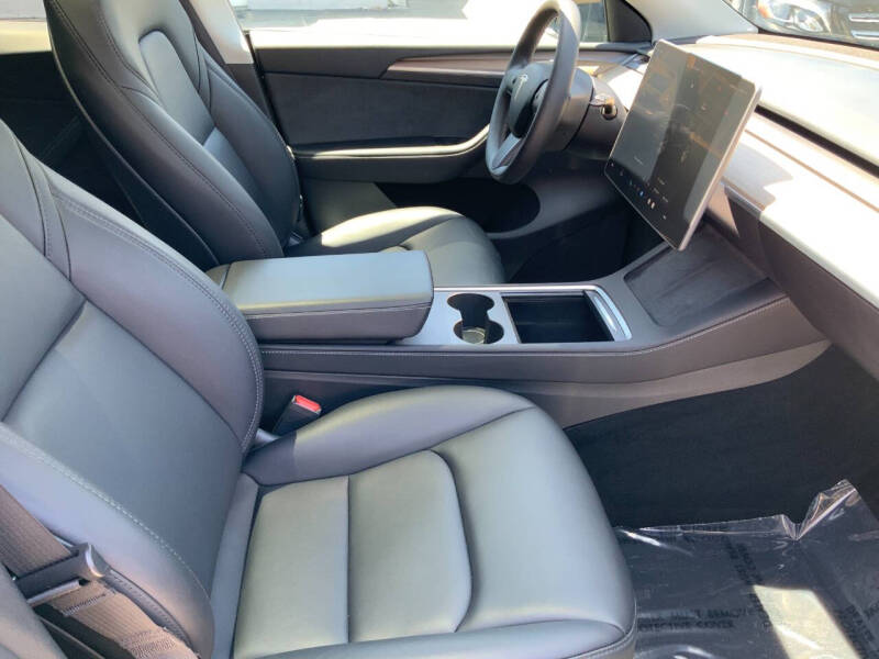 2024 Tesla Model Y Long Range