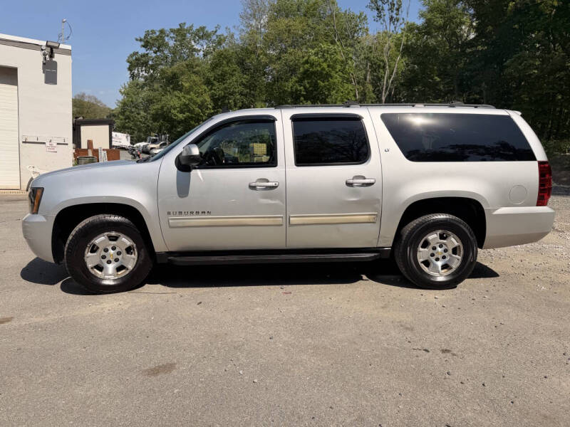 2011 Chevrolet Suburban LT