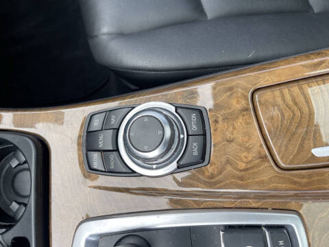 2013 BMW 5 Series 528i