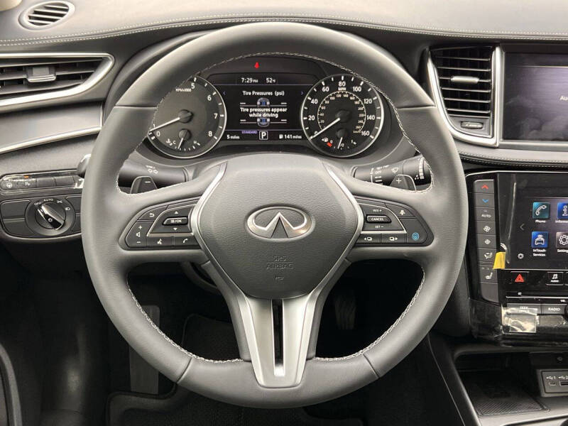 2025 Infiniti QX50 Luxe