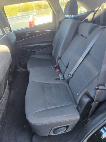 2020 Kia Sorento LX V6