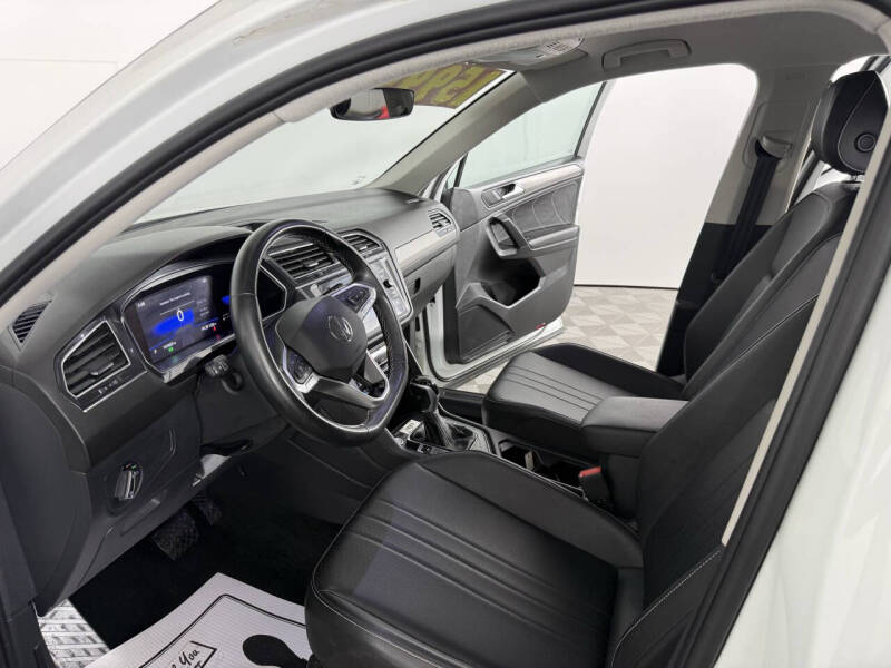 2023 Volkswagen Tiguan SE