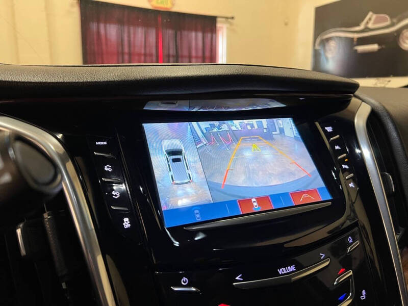 2018 Cadillac Escalade Luxury
