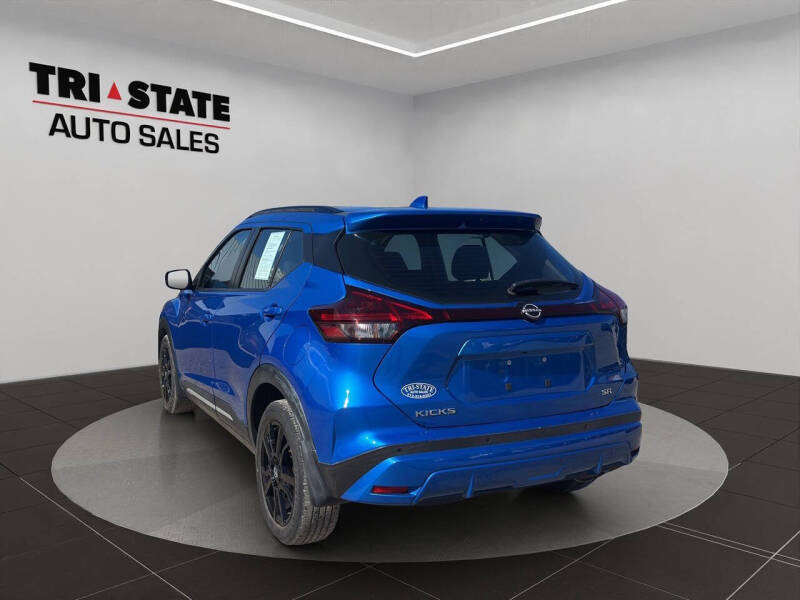 2023 Nissan Kicks SR