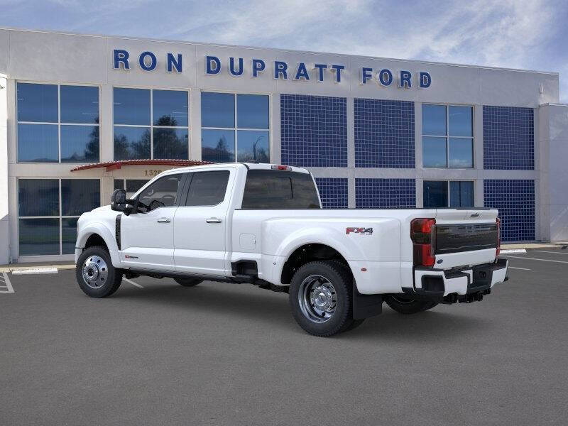 2026 Ford F-450 Super Duty Platinum