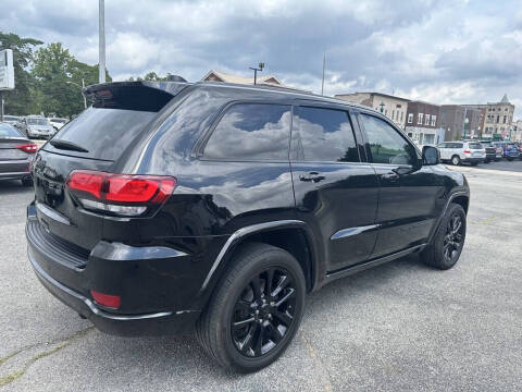 2020 Jeep Grand Cherokee Laredo