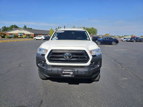 2022 Toyota Tacoma SR