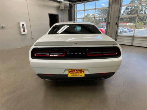 2020 Dodge Challenger SXT