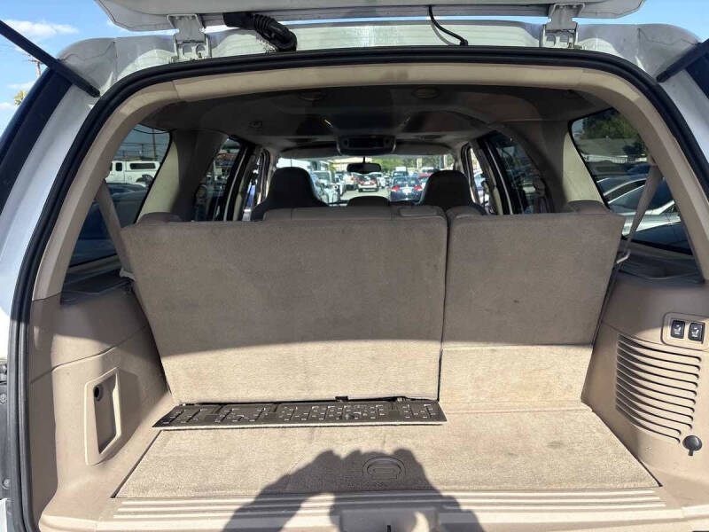 2004 Ford Expedition Eddie Bauer