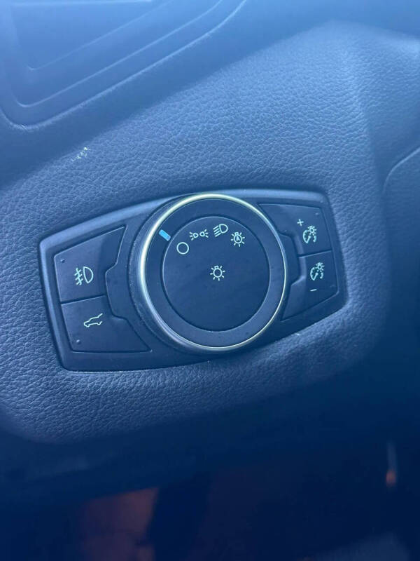 2019 Ford Escape SE