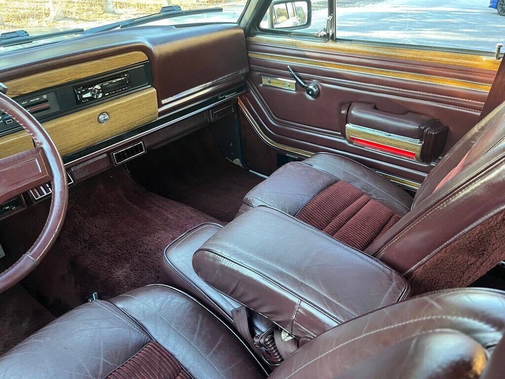 1989 Jeep Grand Wagoneer 75