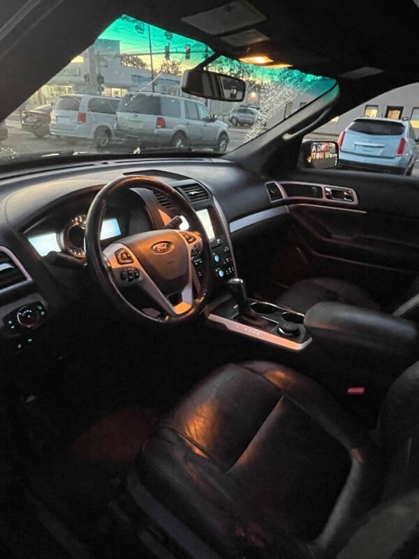 2011 Ford Explorer XLT