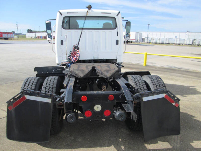 2007 Freightliner Business class M2