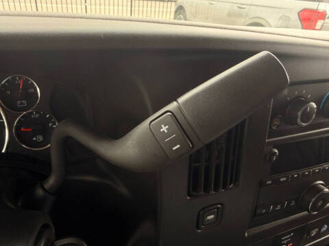 2022 Chevrolet Express 2500