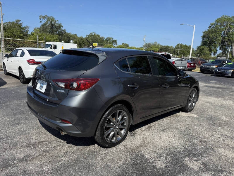 2018 Mazda MAZDA3 Touring