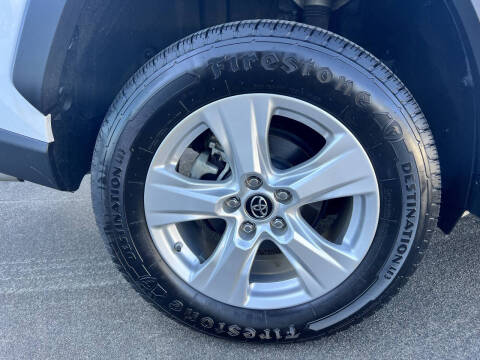 2019 Toyota RAV4 Hybrid LE