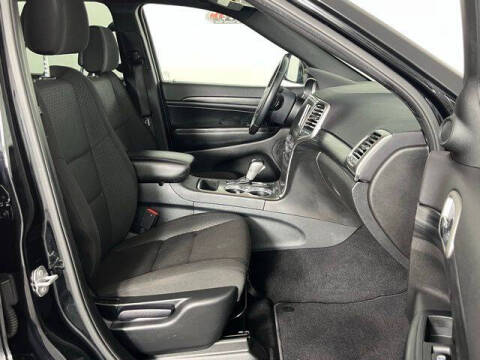 2020 Jeep Grand Cherokee Laredo E