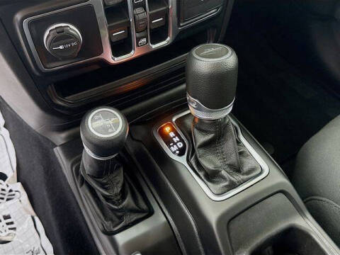 2022 Jeep Gladiator Sport