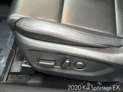 2020 Kia Sportage EX