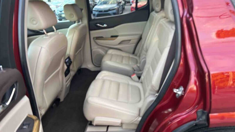 2017 GMC Acadia Denali