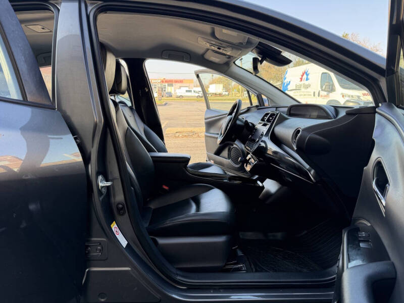 2021 Toyota Prius XLE