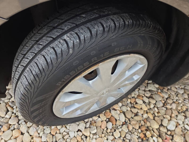 2012 Nissan Versa 1.6 S