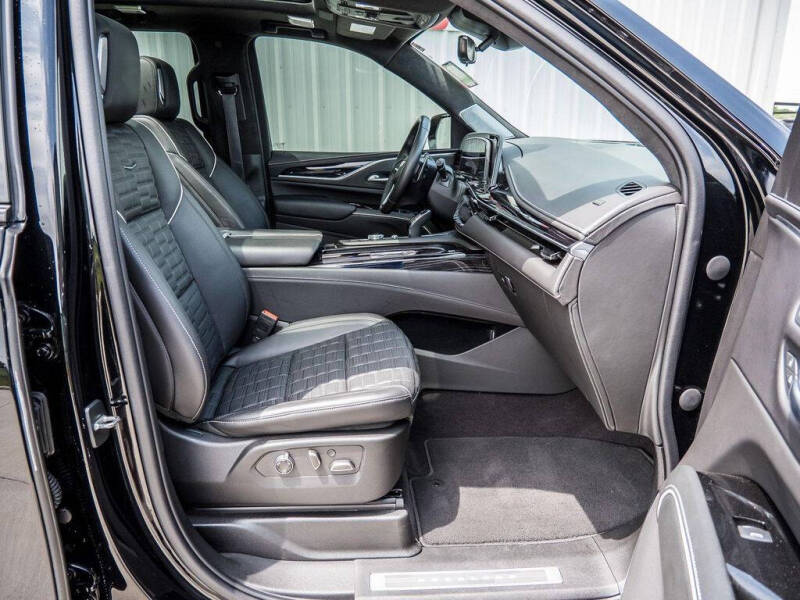 2023 Cadillac Escalade-V