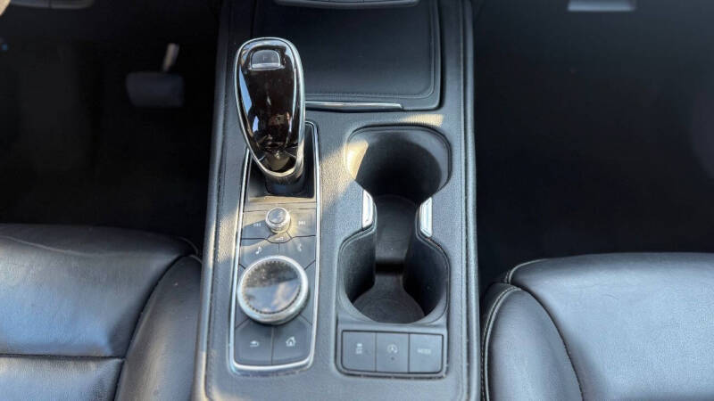 2021 Cadillac XT4 Premium Luxury