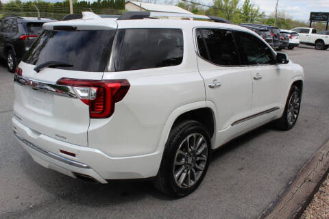 2022 GMC Acadia Denali