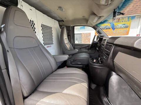 2021 GMC Savana 2500