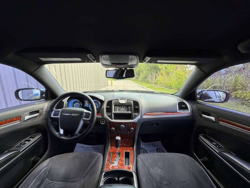 2012 Chrysler 300