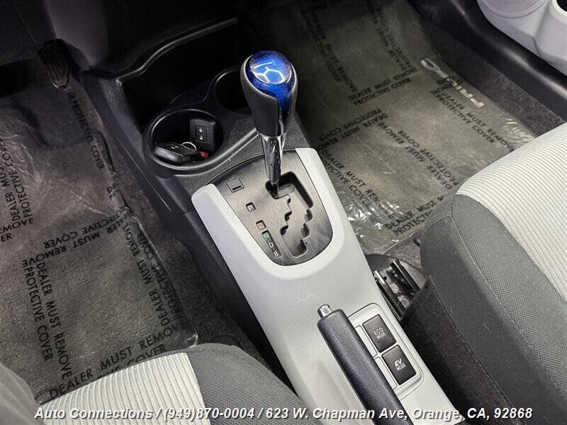 2014 Toyota Prius c Three