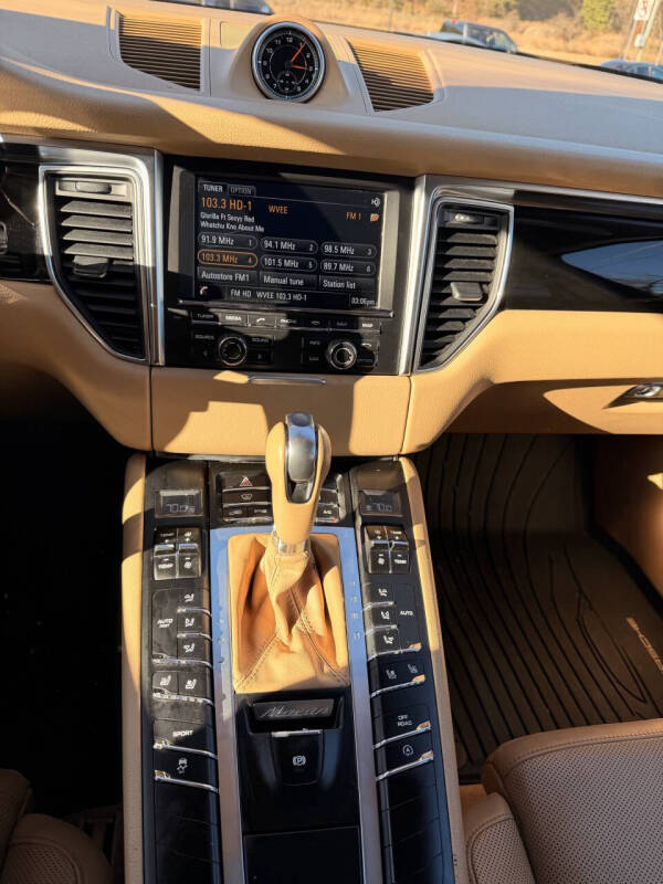 2016 Porsche Macan S