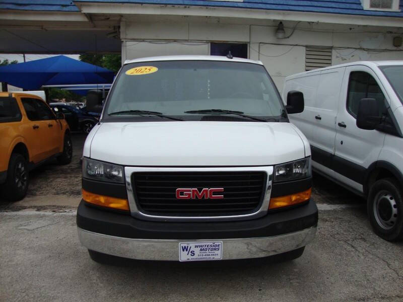 2025 GMC Savana 2500