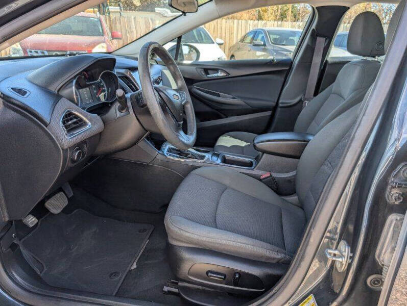 2017 Chevrolet Cruze LT Auto