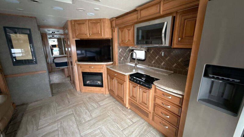 2017 Freightliner MH Chassis
