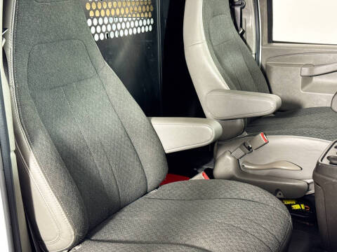 2024 GMC Savana 2500