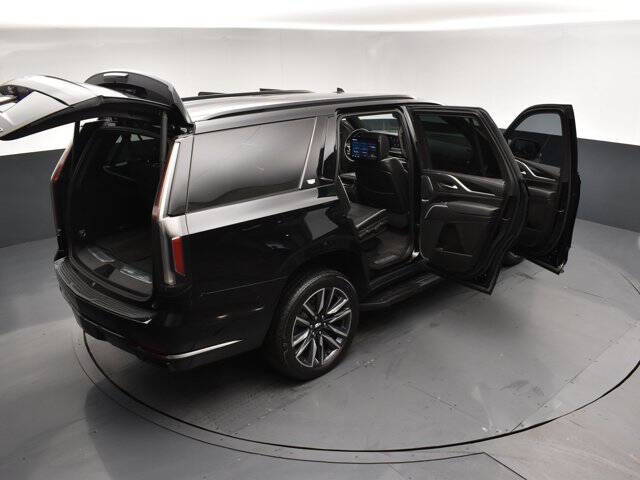 2023 Cadillac Escalade Sport