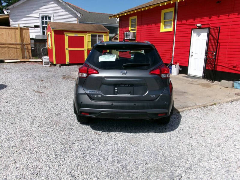 2020 Nissan Kicks SR