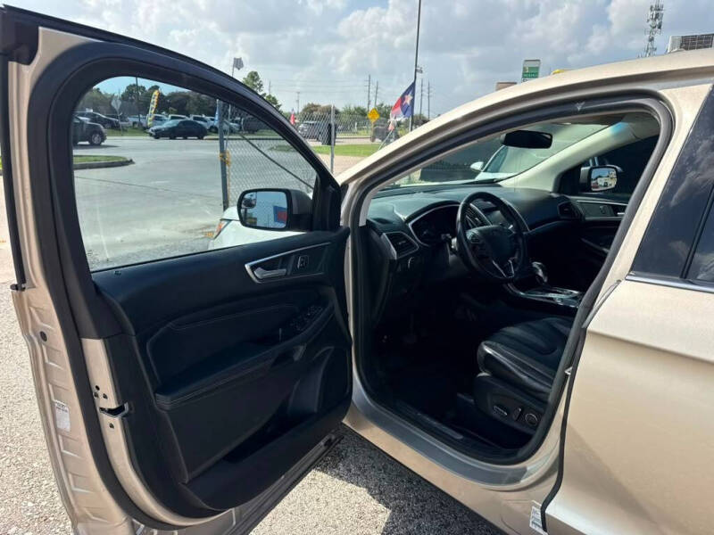 2017 Ford Edge Titanium