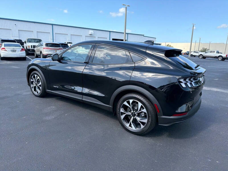 2025 Ford Mustang Mach-E Select