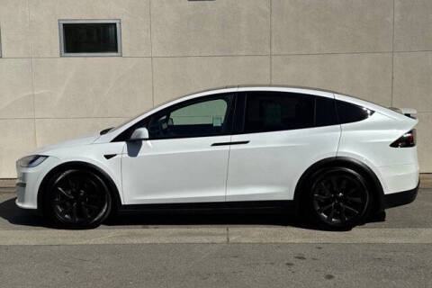 2023 Tesla Model X Standard Range