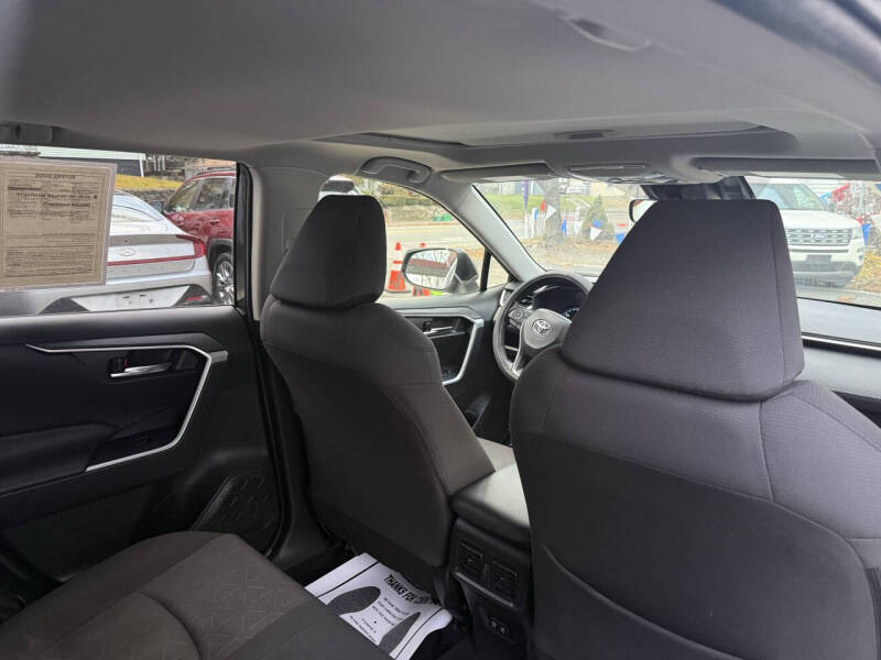 2020 Toyota RAV4 Hybrid XLE